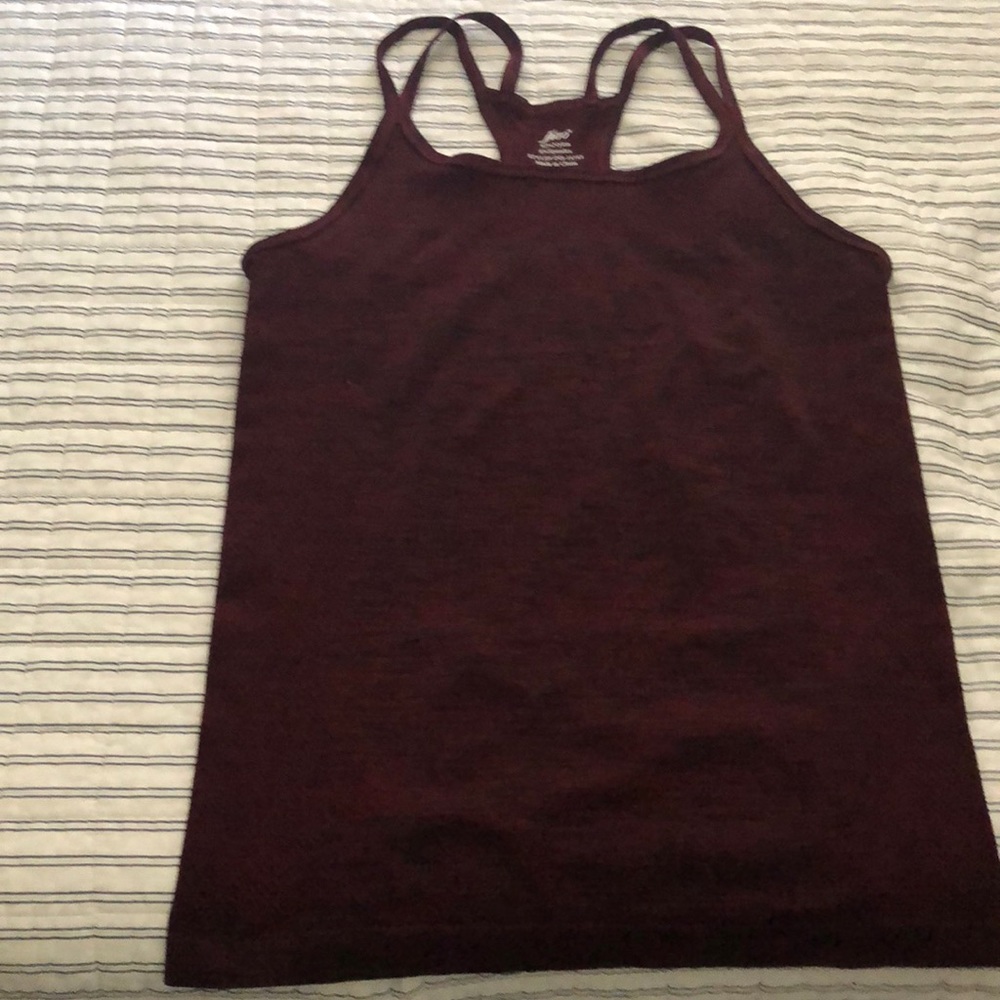 Inso sporty top